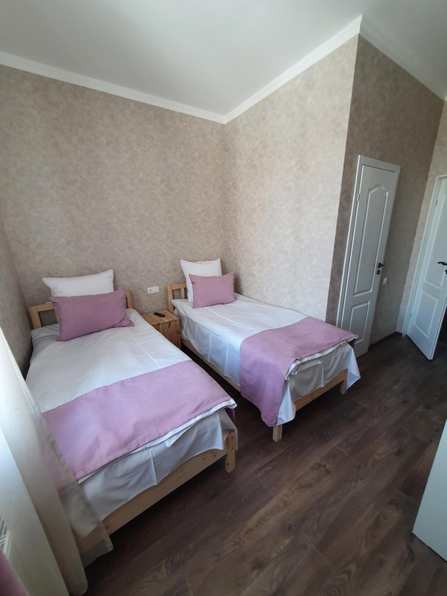 Tsaghkunk Chef House Hotel & Restaurant Sevan Quarto foto